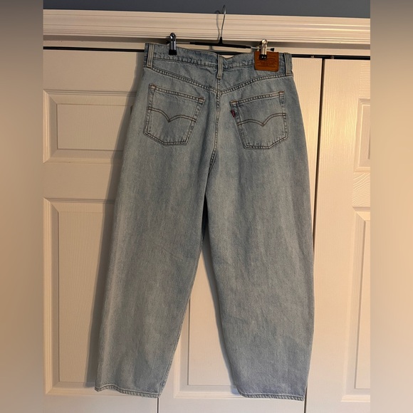 Levi's® Premium Balloon Jeans Light Denim Size 32 LIKE NEW - Picture 4 of 5